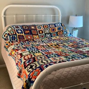 Vintage Handmade Granny Square Crochet Afghan